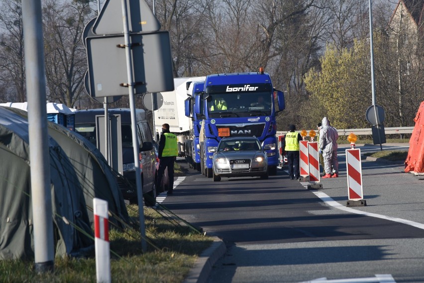 Kontrole graniczne zniesione od soboty. Czy do Czech można już w ten weekend wybrać się na piwo albo zakupy?