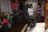 Centrum onkologii w Tomaszowie podarowało paczki dla siedmioosobowej rodziny
