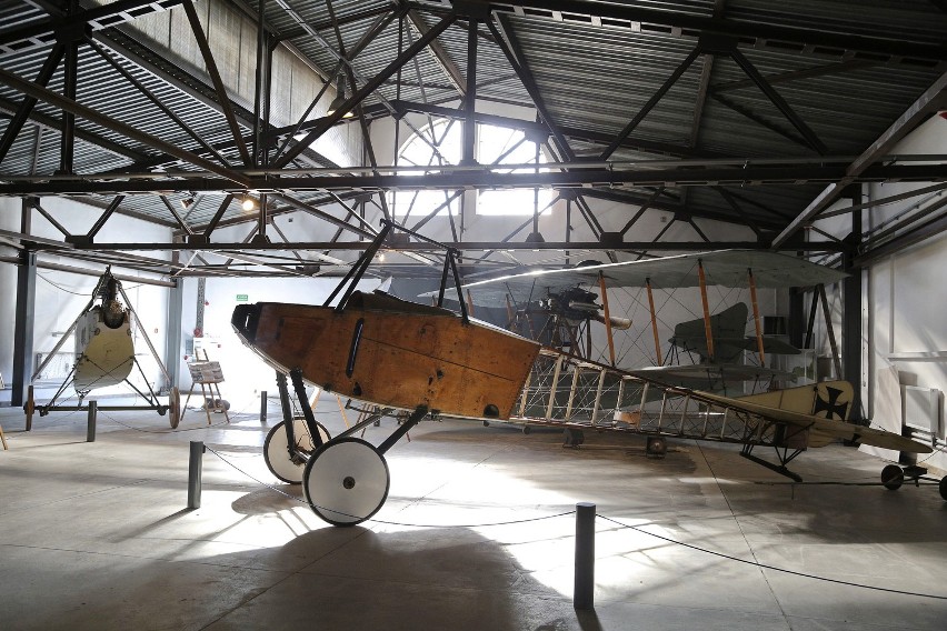 Mały hangar lotniczy po remoncie