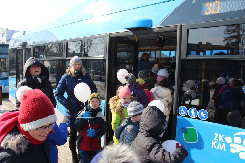 Chrzanów. Nowe autobusy już jeżdżą. Mają być zachętą do jazdy komunikacją publiczną [ZDJĘCIA, WIDEO]