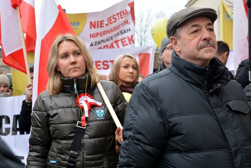 Przedsiębiorcy z Lubelszczyzny protestowali przed siedzibą...