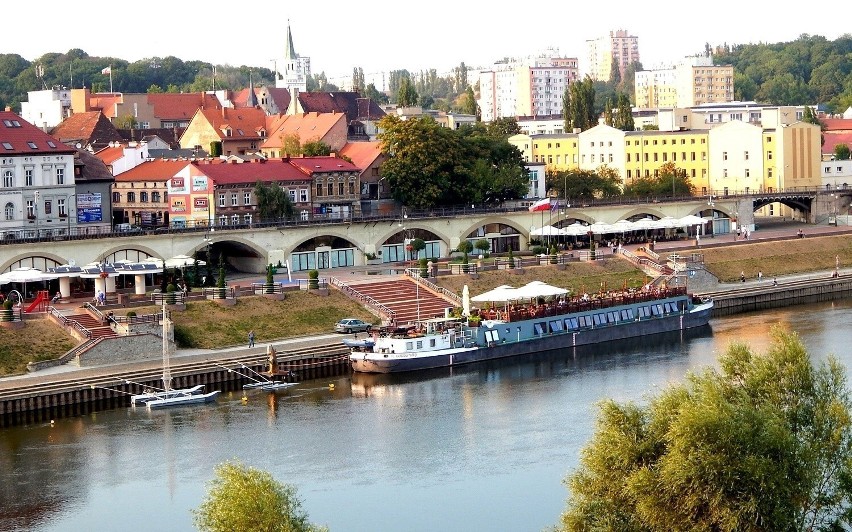 Bulwar Nadwarciański w Gorzowie Wielkopolskim...