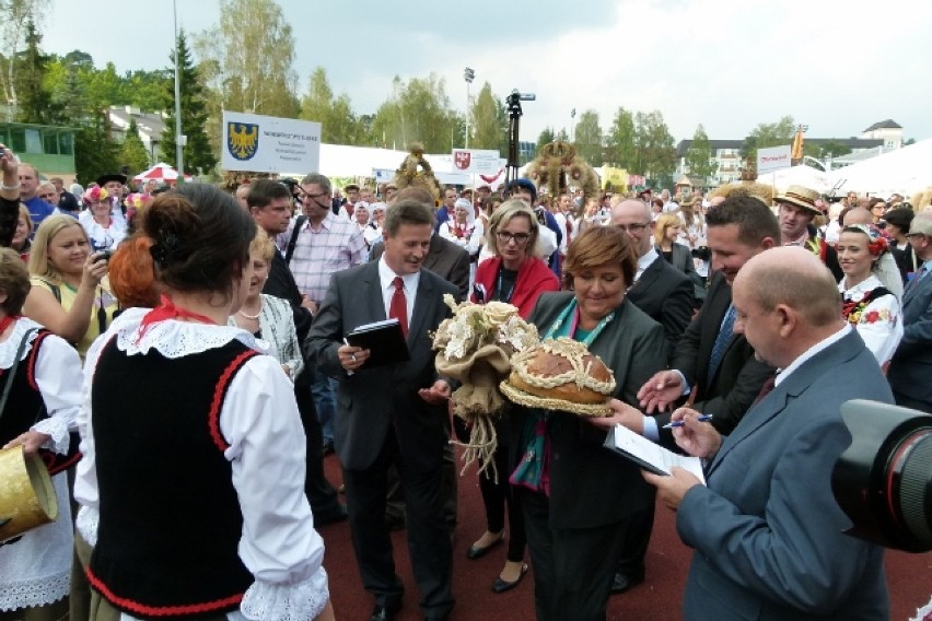 Wieniec dożynkowy z woj.świętokrzyskiego najpiękniejszy w...