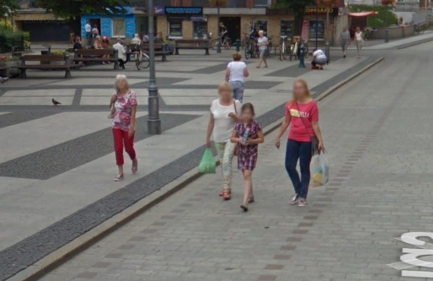 Google Street View to funkcja, która pozwala przejść się...
