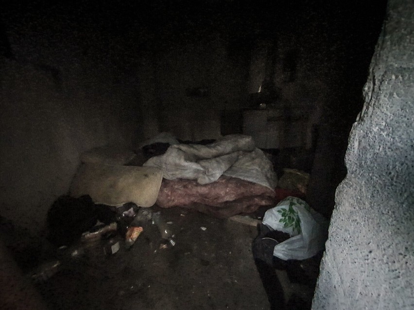 Koczowiska bezdomych w Lesznie w połowie grudnia 2022