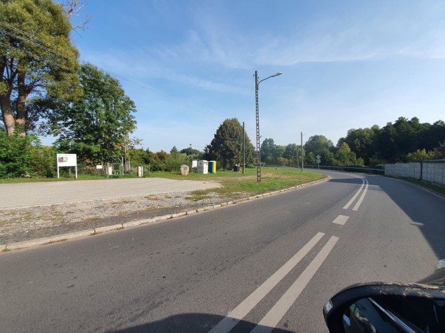 Część targowiska w Bobrowicach już została utwardzona, ale zapotrzebowanie jest większe.