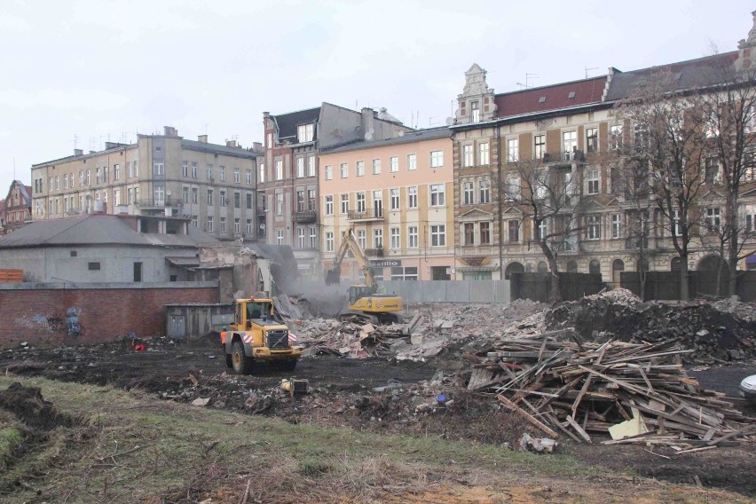 Budowa DTŚ w Gliwicach. Wojtek Baran dokumentuje te zmiany