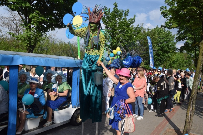Wielka parada w Ciechocinku przyciągnęła tysiące osób. 1...