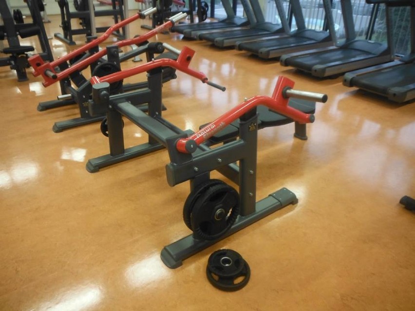 Nowe urządzenia do ćwiczeń w siłowni Atola