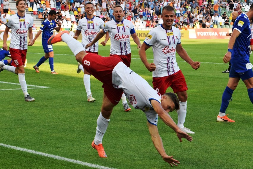 Co to były za fikołki! Podbeskidzie rozbiło Stal Mielec 4:1 [ZDJĘCIA KIBICÓW I Z MECZU]