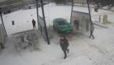 Zniszczenie myjni samochodowej w Katowicach. Rozpoznajesz podejrzanych?