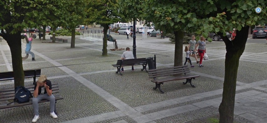 Pleszewski rynek w Google Street View. Kto ,,załapał się" na zdjęcie?