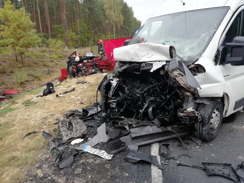 Areszt dla sprawcy tragicznego wypadku koło Radomska. Zginęły 4 osoby [ZDJĘCIA]