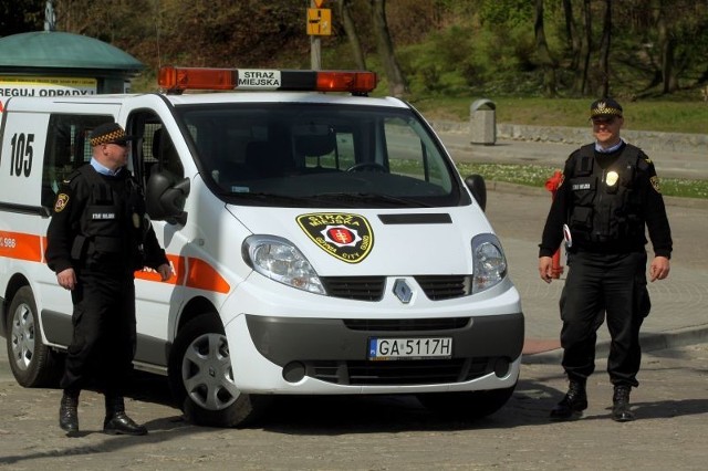 Straż Miejska w Gdyni na Bulwarze Nadmorskim / zdjęcie ilustracyjne