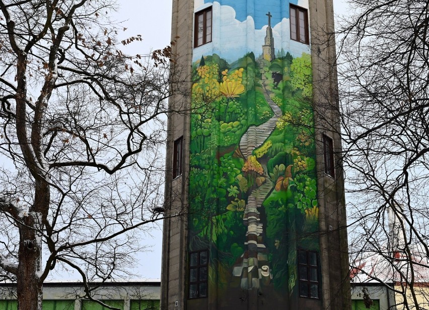 Wyjątkowy ekomural w Sandomierzu już gotowy. Zdobi okolicę i oczyszcza powietrze! Zobaczcie zdjęcia 