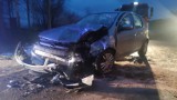 Wypadek we wsi Majdany. Traktor zderzył się z osobówką, jedna osoba ranna ZDJĘCIA