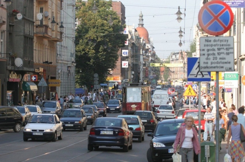 Pamiętacie, jak kiedyś po Gliwicach jeździły tramwaje? Zobaczcie te stare ZDJĘCIA