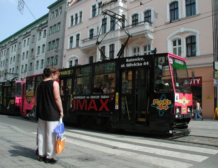 Pamiętacie, jak kiedyś po Gliwicach jeździły tramwaje? Zobaczcie te stare ZDJĘCIA