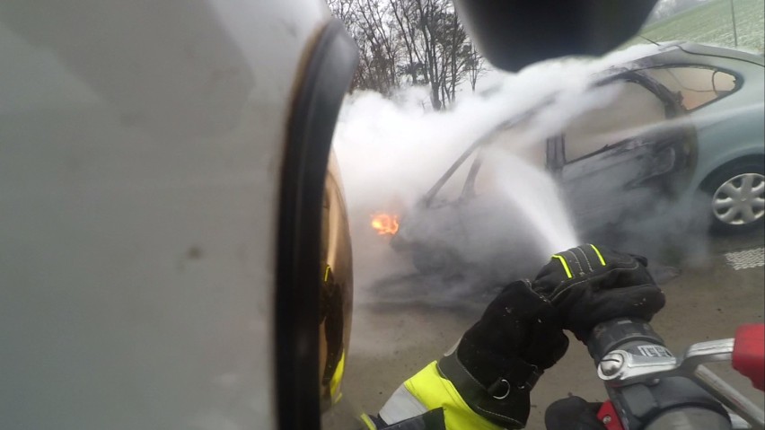 Pożar samochodu osobowego na S8 na wysokości Wolborza