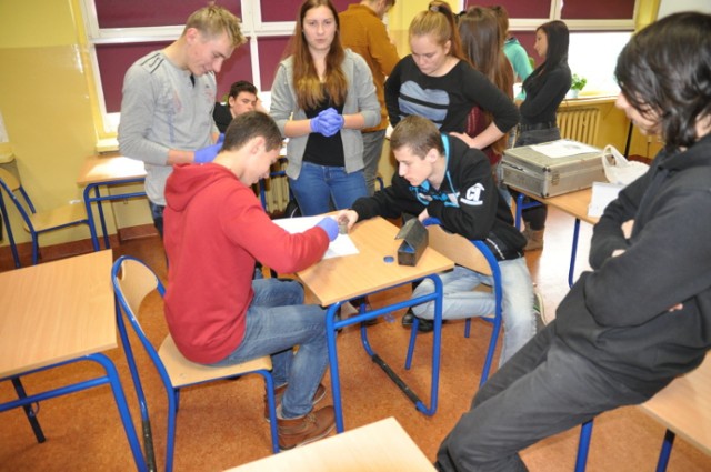 Policja w Rawiczu kolejny raz zaprosiła do swojej komendy uczniów z Zespołu Szkół w Miejskiej Górce.