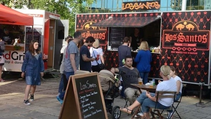 Food trucki znów zaparkują w Radomiu. Będą potrawy z różnych stron świata