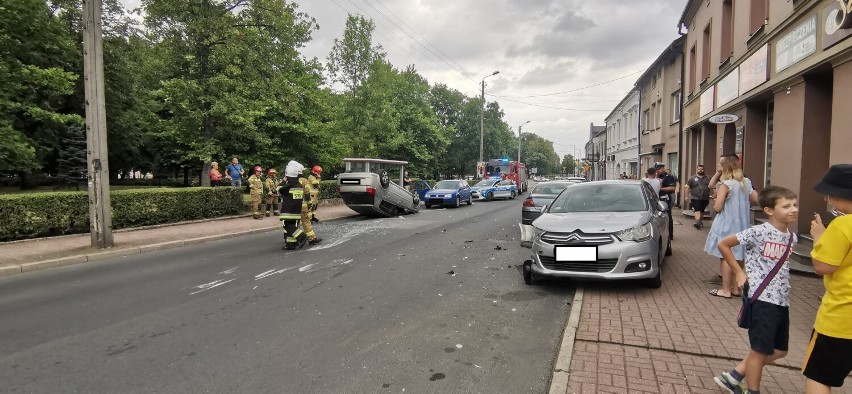 Wypadek na Krakowskim Przedmieściu w Wieluniu. Kierowca miał ponad 2,6 promila