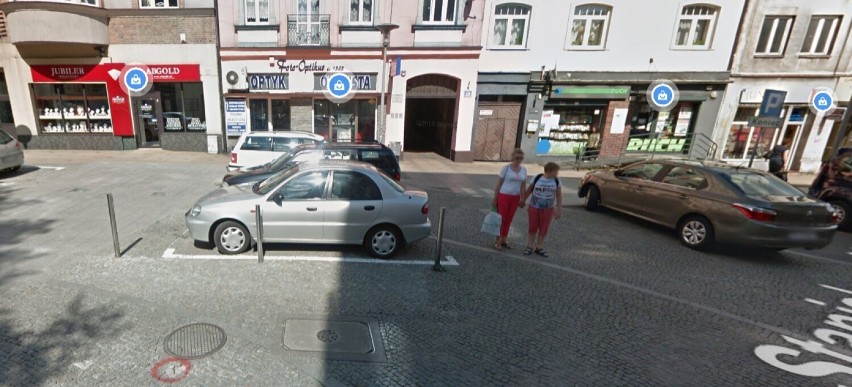 Zostałeś przyłapany w Będzinie? Sprawdź kogo uchwyciła kamera Google Street View! Zobacz zdjęcia z będzińskich ulic