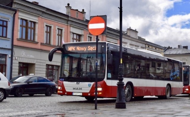 Od 1 marca autobusy MPK omijają sądecki rynek. Młodzieżowa Rada Miasta chce przywrócenia dawnych kursów