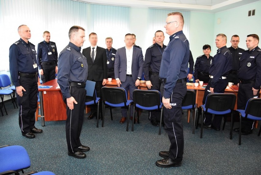 Starogard Gdański: odprawa roczna starogardzkich policjantów 