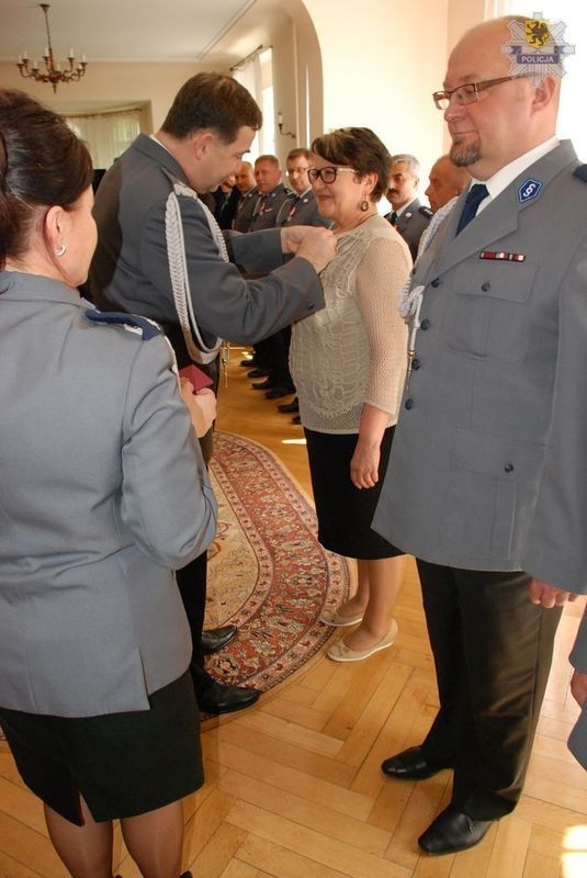 KMP Słupsk: Medale dla funkcjonariuszy i cywili [ZDJĘCIA]