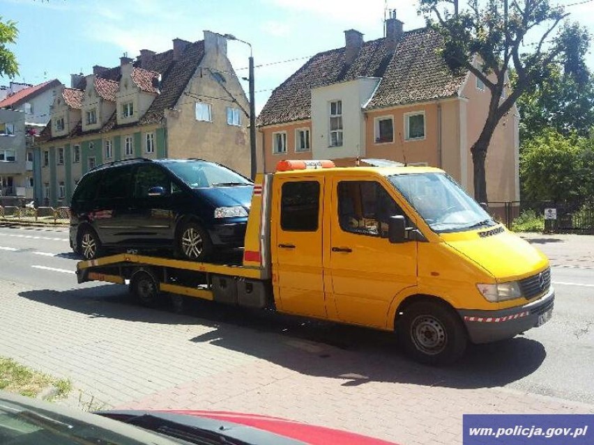 Wypadek w Elblągu. Pijany kierowca uderzył w samochód