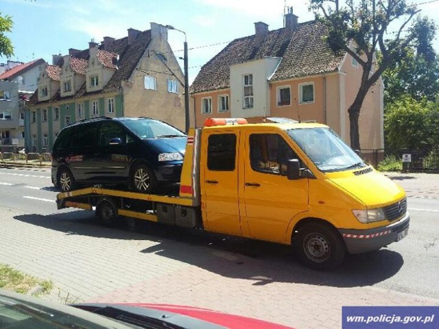 Wypadek w Elblągu. Pijany kierowca uderzył w samochód