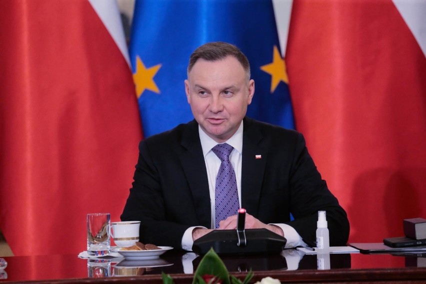 Zdaniem prezydenta Andrzeja Dudy kadencja Sejmu nie powinna...