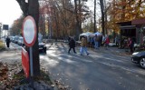 Wszystkich Świętych w Stargardzie. Kwiaty, znicze i dużo policji. Auta nie przejadą, autobusem za darmo 