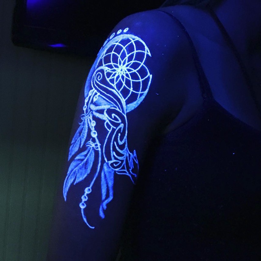 Tatuaże świecące w ciemności