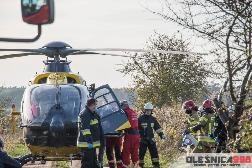 Motocyklista zderzył się z przyczepą traktora w Karwińcu. Nie przeżył wypadku [17.11]