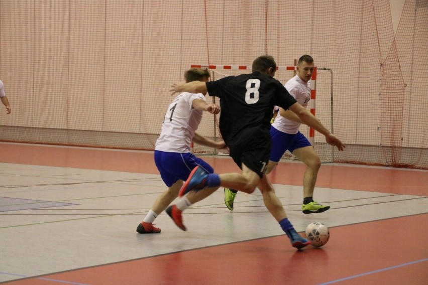 Za nami 6. kolejka Złotowskiej Ligi Futsalu. Zobaczcie fotorelację i poznajcie wyniki spotkań