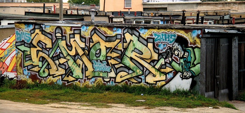 Zielonogórskie graffiti - na garażach przy ul. 1 Maja