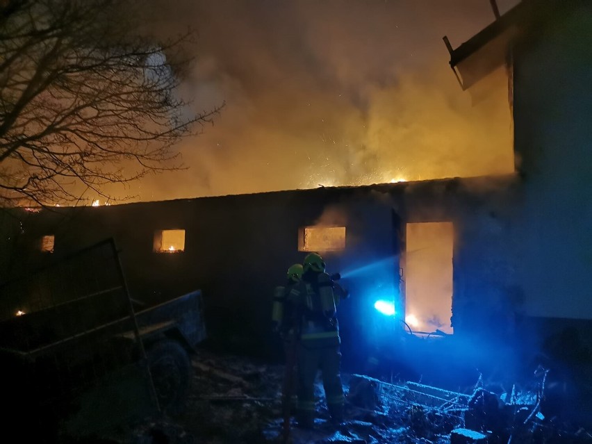 W pożarze stracił zakład stolarsko-lakierniczy - o pomoc strażakowi proszą żukowscy druhowie