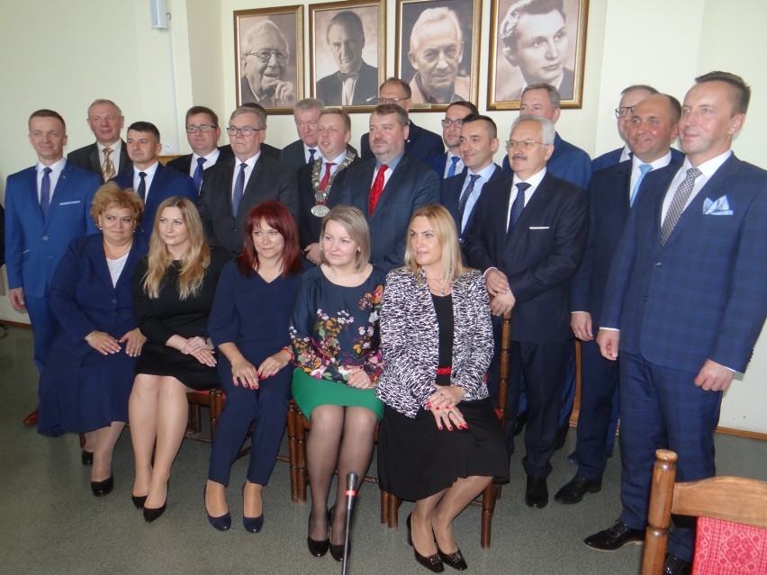 Radomsko: ostatnia sesja rady miejskiej w kadencji 2014-2018 [ZDJĘCIA]