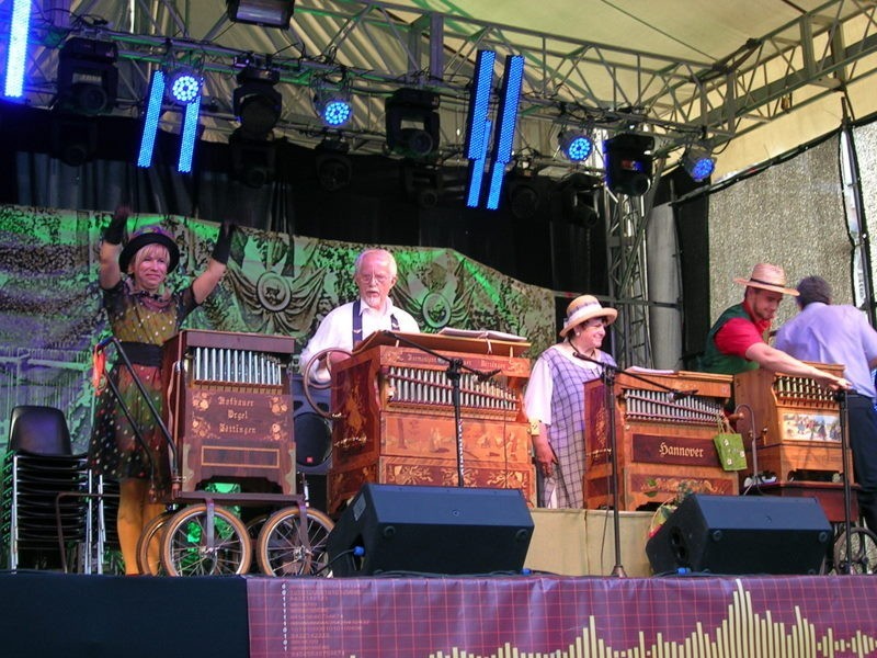 Wyciskanie sztangi, koncert kataryniarzy i Lubuskiej Orkiestry Kameralnej. Trzeci dzień Winobrania