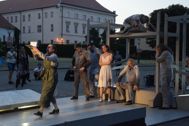 "La Strada" w Kaliszu. Spektakl "Dziady" zainaugurował Prolog do festiwalu