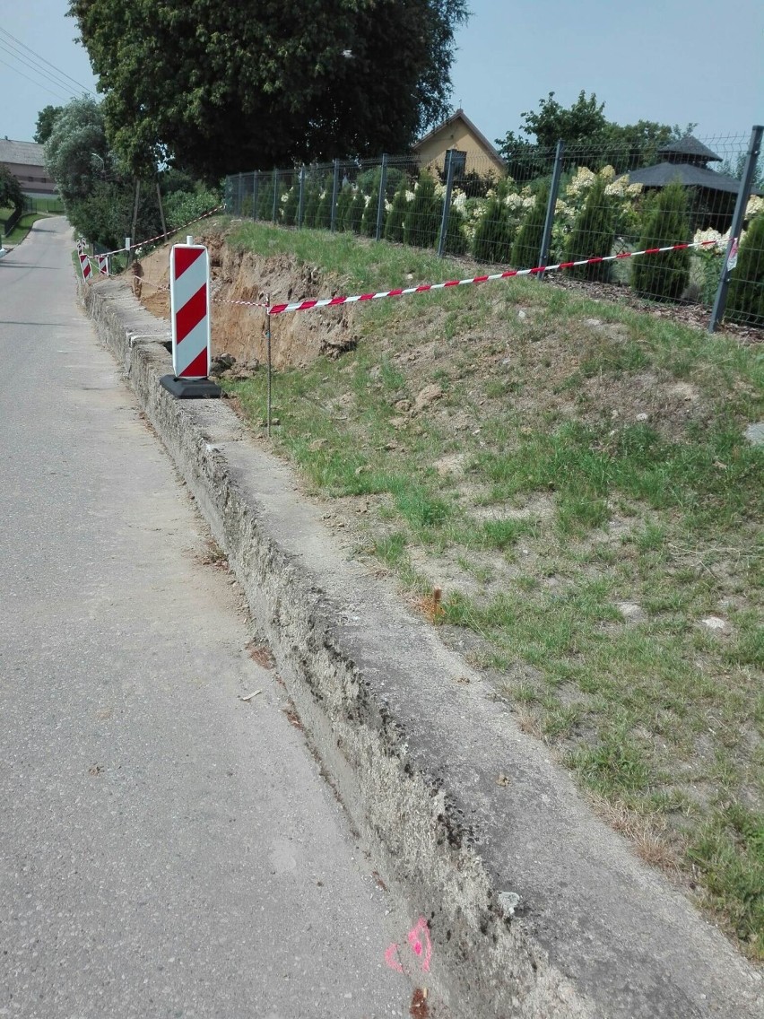 Trwa budowa chodnika w Starej Hucie. Inwestycja pochłonie ponad 163 tys. zł