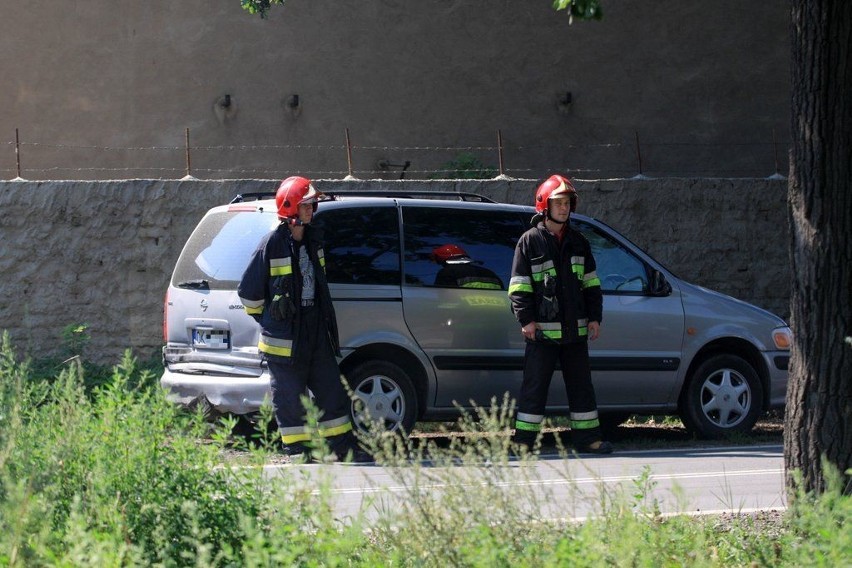 Trzy osoby ranne w wypadku na drodze Wrocław - Strzelin (ZDJĘCIA)