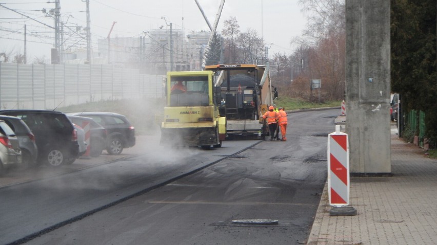 Myszków. Kończy się remont ulicy Słowackiego. Nowa nawierzchnia ZDJĘCIA