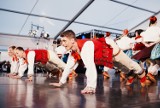 W Koszęcinie trwają Dni Otwarte Zespołu Tańca i Pieśni "Śląsk". Na początek zorganizowano trening nordic walking i fantastyczny koncert