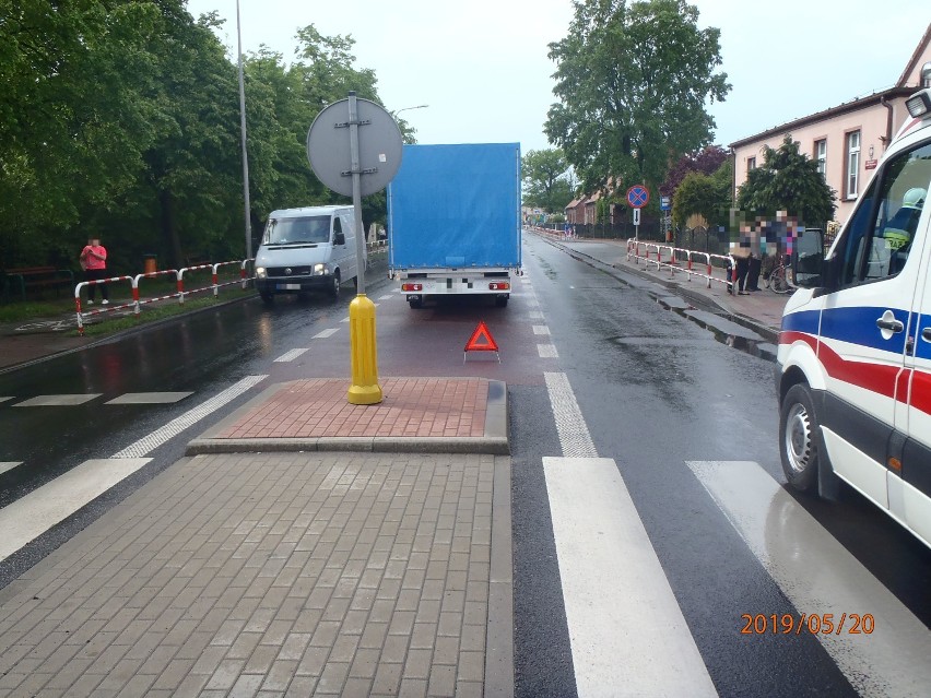 Strzałkowo: samochód dostawczy potrącił kobietę na przejściu dla pieszych