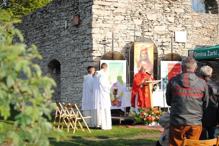 Uroczystości przy kościele św. Stanisława w Żarkach [ZDJĘCIA] Nabożeństwo majowe i występy artystyczne