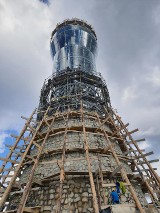 Otwarcie wieży widokowej na Śnieżniku coraz bliżej.  To zobaczą turyści z jej szczytu! 