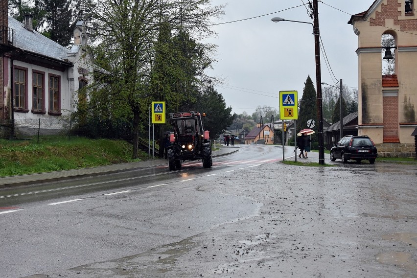 Gorlice. W Binarowej poświęcono traktory [ZDJĘCIA]